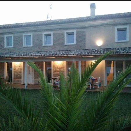 Quattro Stagioni Hotel Fano Bagian luar foto
